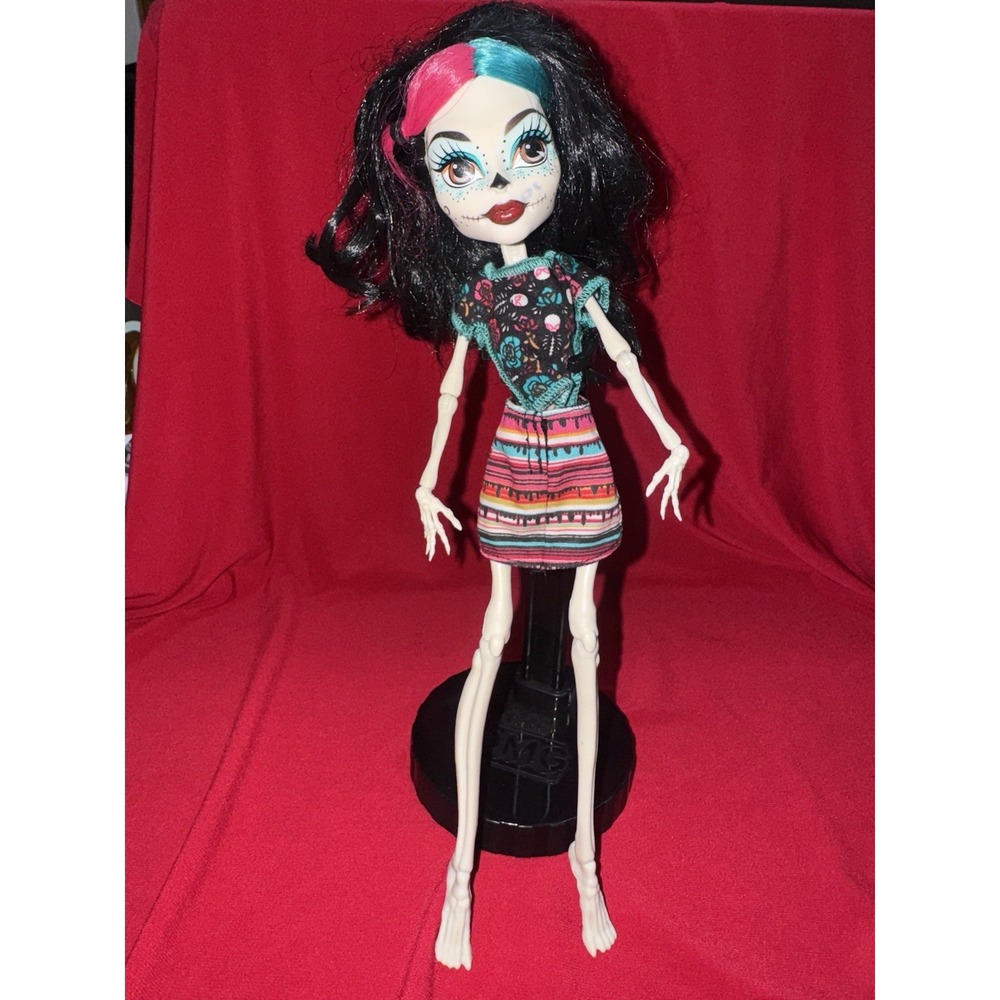 Monster High Skelita Calaveras Scaris City Of Freight Doll 2012
